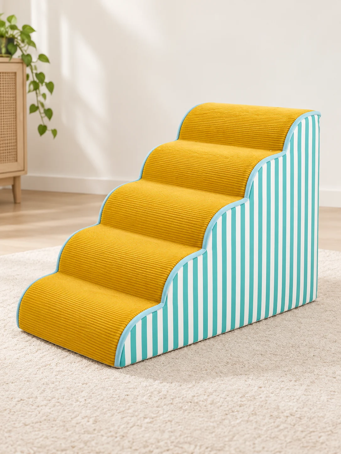 5 Stufen · 55 cm · Grün gestreift · Gelbe Trittfläche – KI-generierte Produktillustration